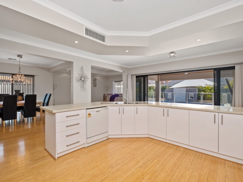 11 Kaliman Bend, Harrisdale WA 6112