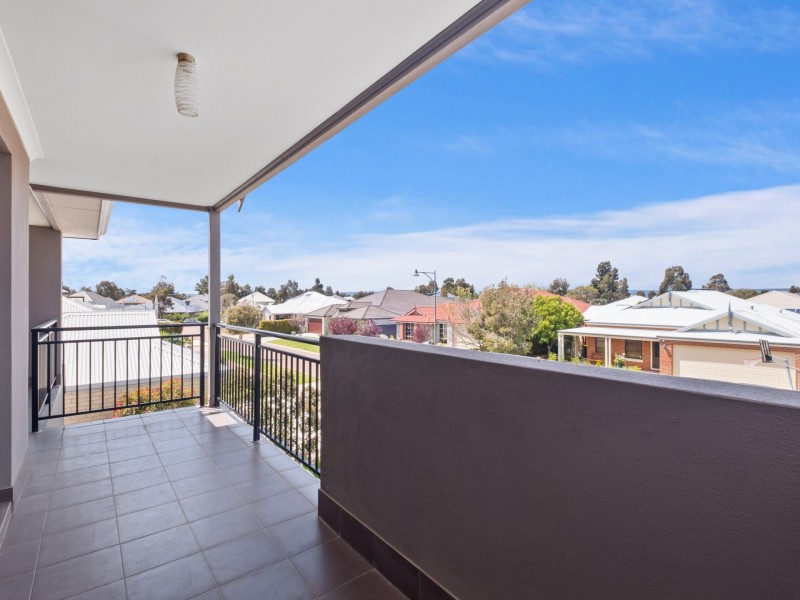 11 Kaliman Bend, Harrisdale WA 6112