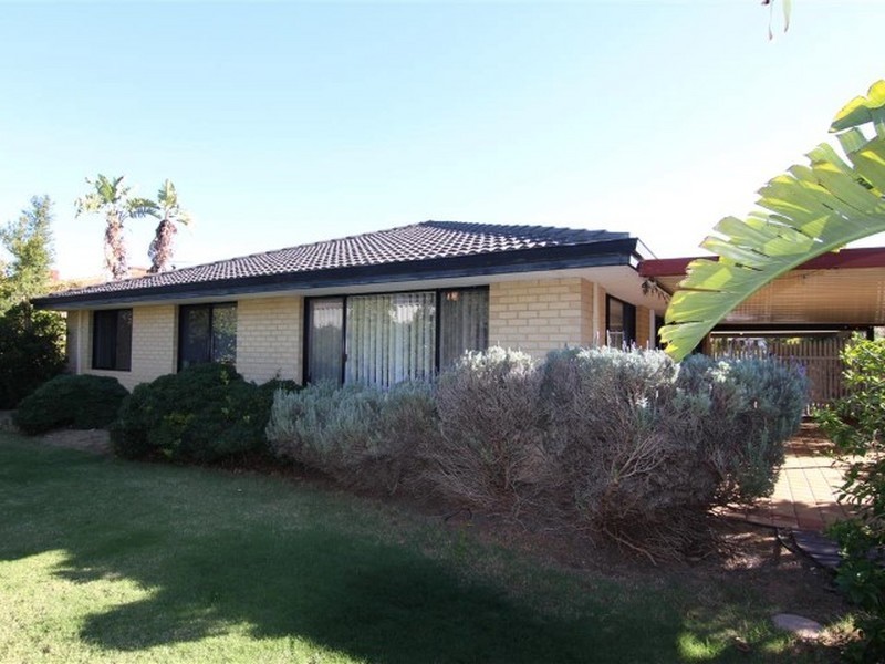 9 Grangemouth Turn, Kinross WA 6028