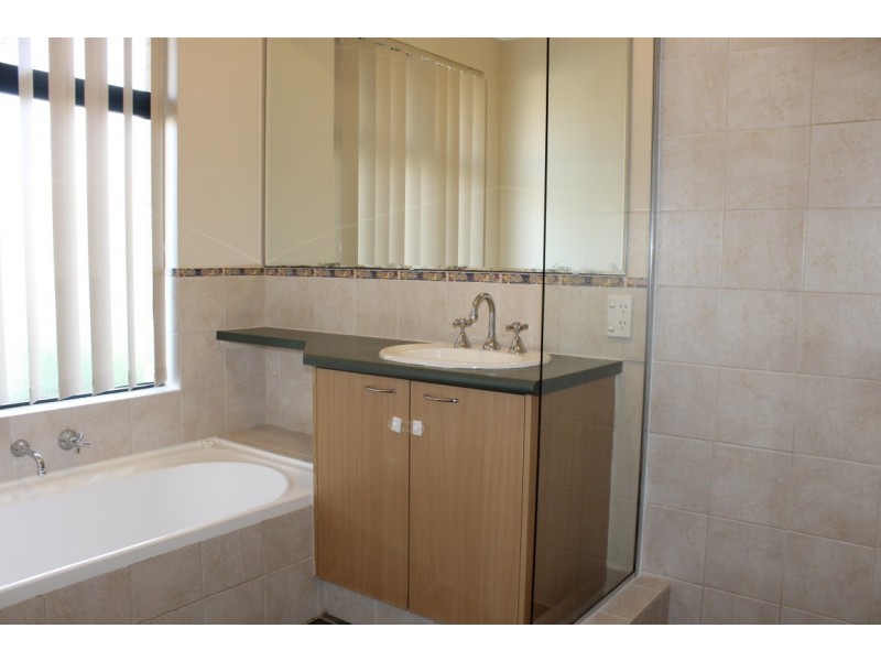 18 Kumarina Drive, Secret Harbour WA 6173