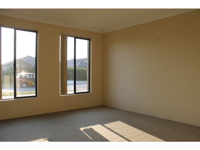 18 Kumarina Drive, Secret Harbour WA 6173