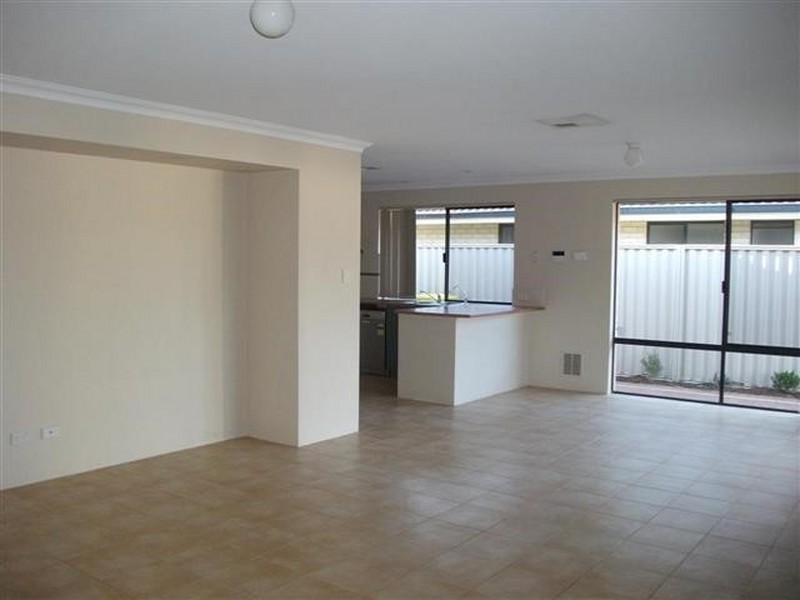 18 Kumarina Drive, Secret Harbour WA 6173