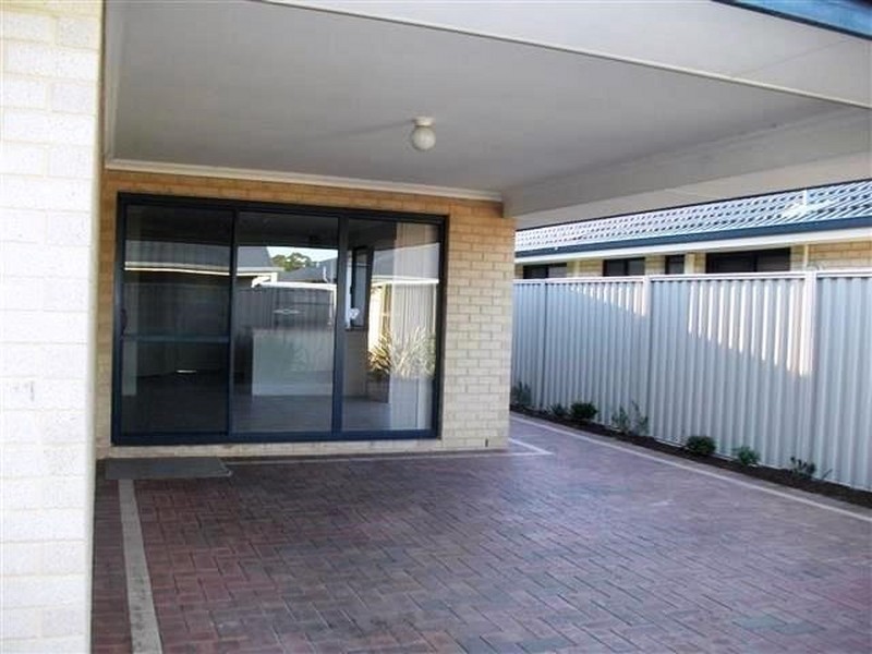 18 Kumarina Drive, Secret Harbour WA 6173