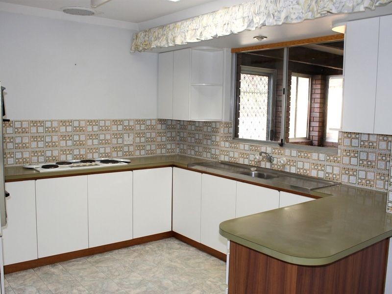 62 Ropele Drive, Parkwood WA 6147