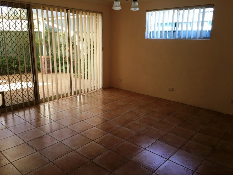 4 Barcroft Court, Atwell WA 6164