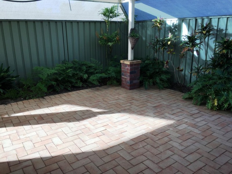 4 Barcroft Court, Atwell WA 6164