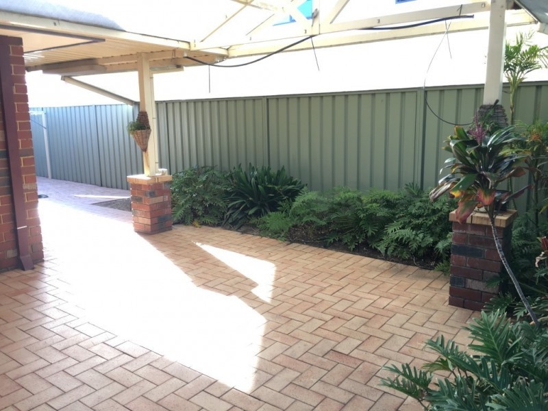 4 Barcroft Court, Atwell WA 6164