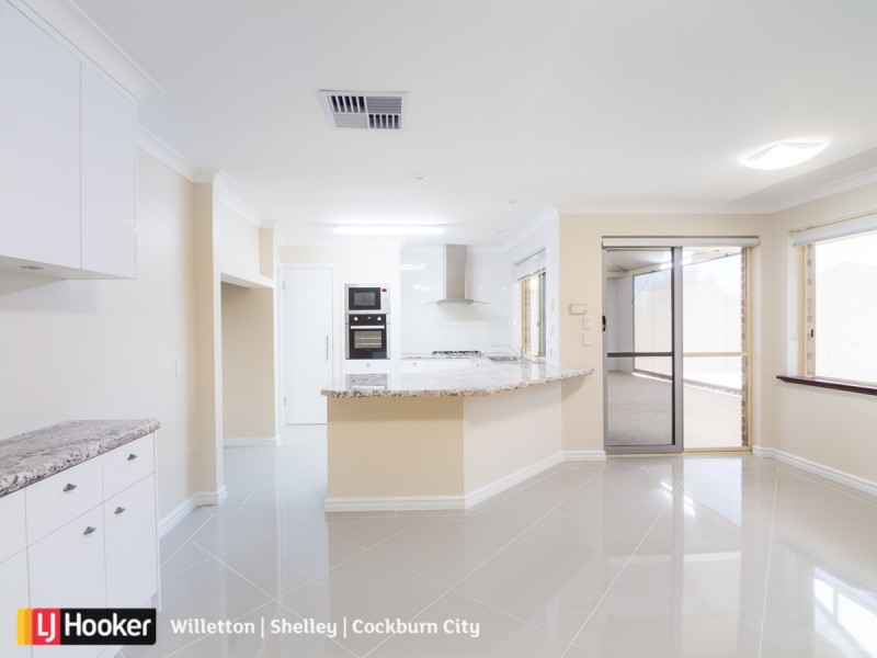 55 Ningaloo Way, Thornlie WA 6108