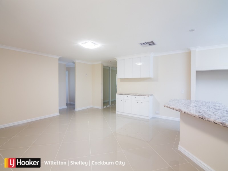 55 Ningaloo Way, Thornlie WA 6108
