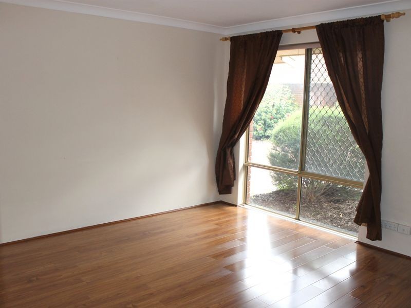 3/5 Dewey Street, Shelley WA 6148