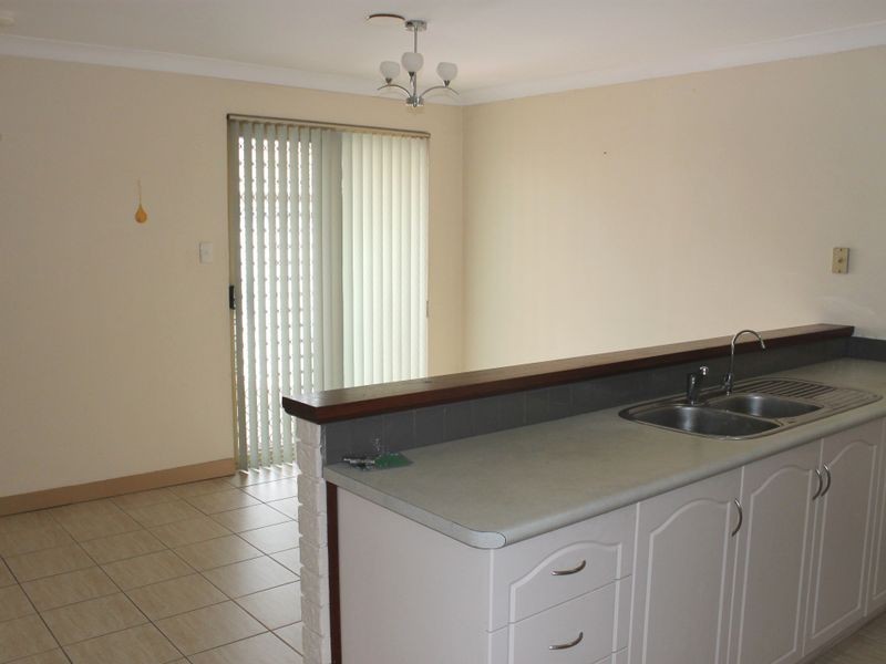 3/5 Dewey Street, Shelley WA 6148