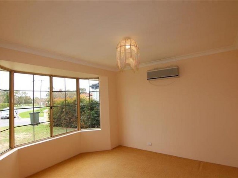 7 Carnac Close, Riverton WA 6148