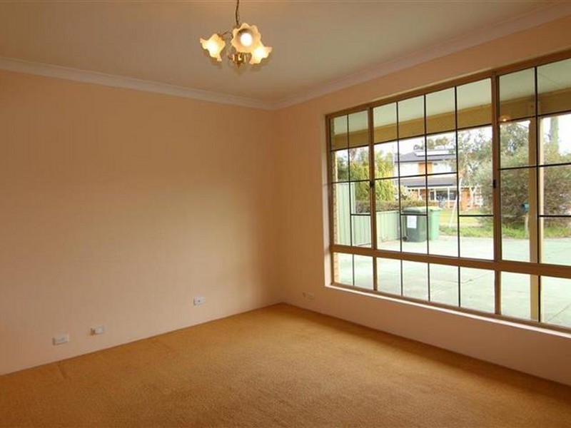 7 Carnac Close, Riverton WA 6148