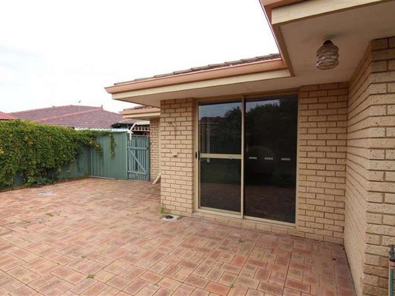 7 Carnac Close, Riverton WA 6148