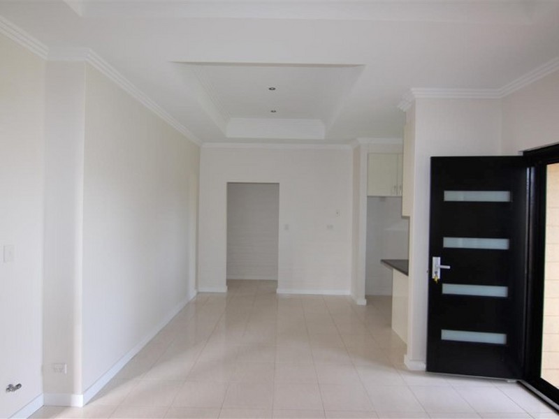 7a Findon Crescent, Westminster WA 6061