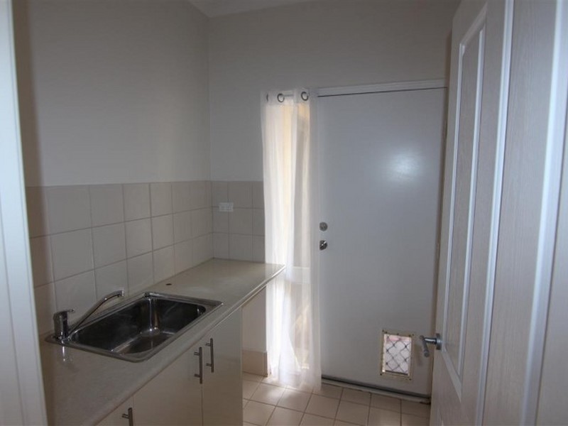 7a Findon Crescent, Westminster WA 6061