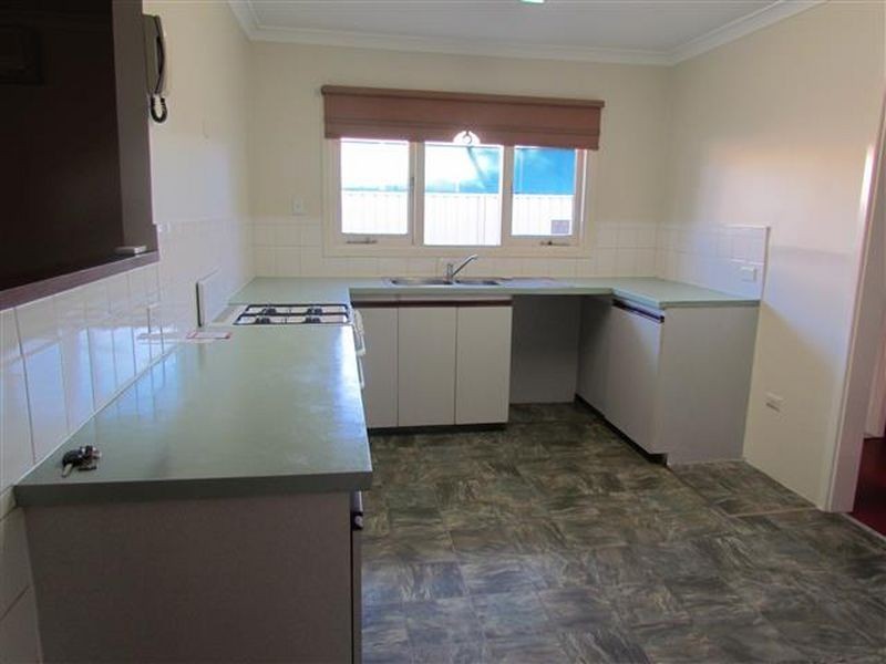 5 Munden Place, Kelmscott WA 6111