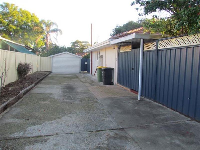 5 Munden Place, Kelmscott WA 6111