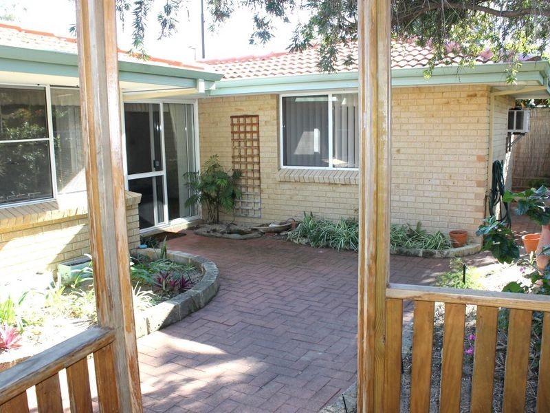 1/435b Riverton Drive, Shelley WA 6148