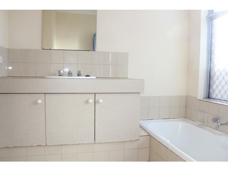 42A Woodmore Road, Langford WA 6147