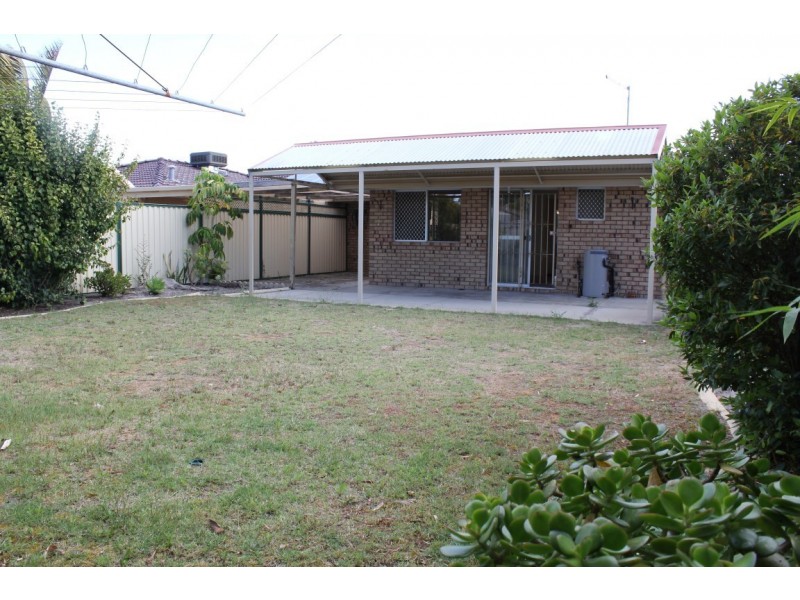 42A Woodmore Road, Langford WA 6147