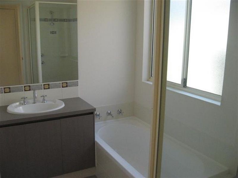 13/36 Fifth Road, Armadale WA 6112