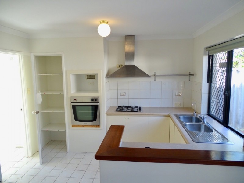 6/11 Gochean Avenue, Bentley WA 6102
