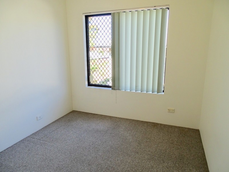 6/11 Gochean Avenue, Bentley WA 6102