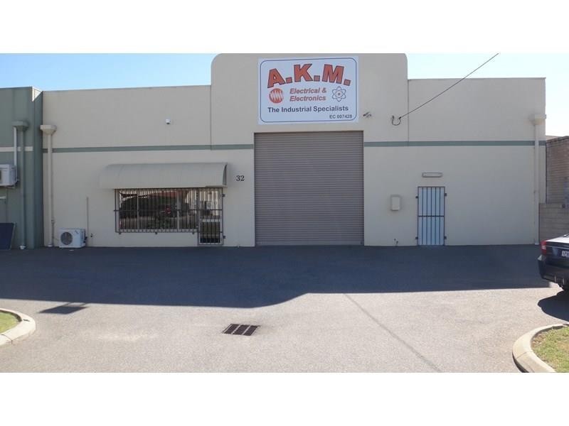 32 Chisolm Crescent, Kewdale WA 6105