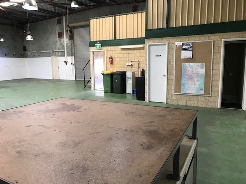 32 Chisolm Crescent, Kewdale WA 6105