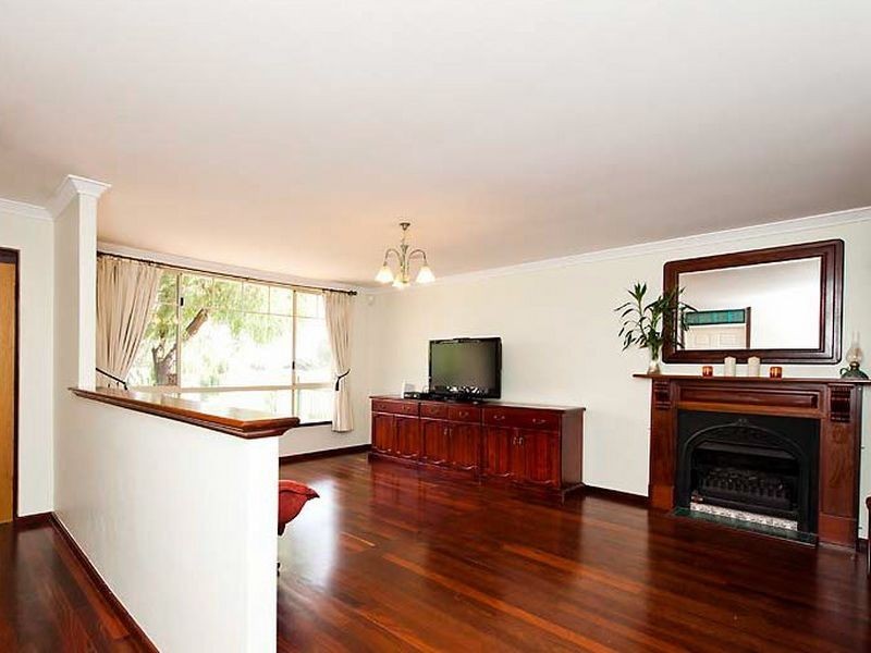 32 Wendouree Road, Wilson WA 6107