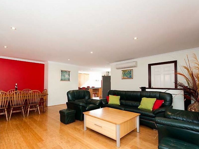 32 Wendouree Road, Wilson WA 6107