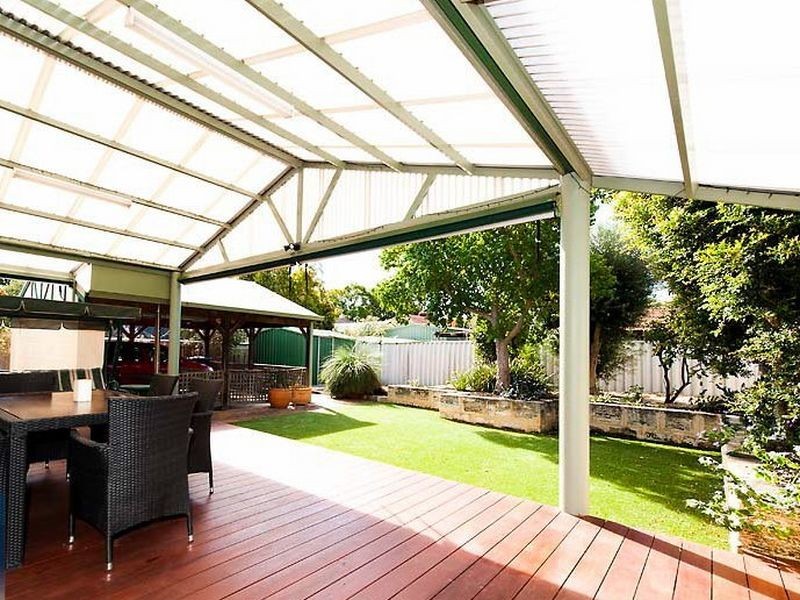 32 Wendouree Road, Wilson WA 6107