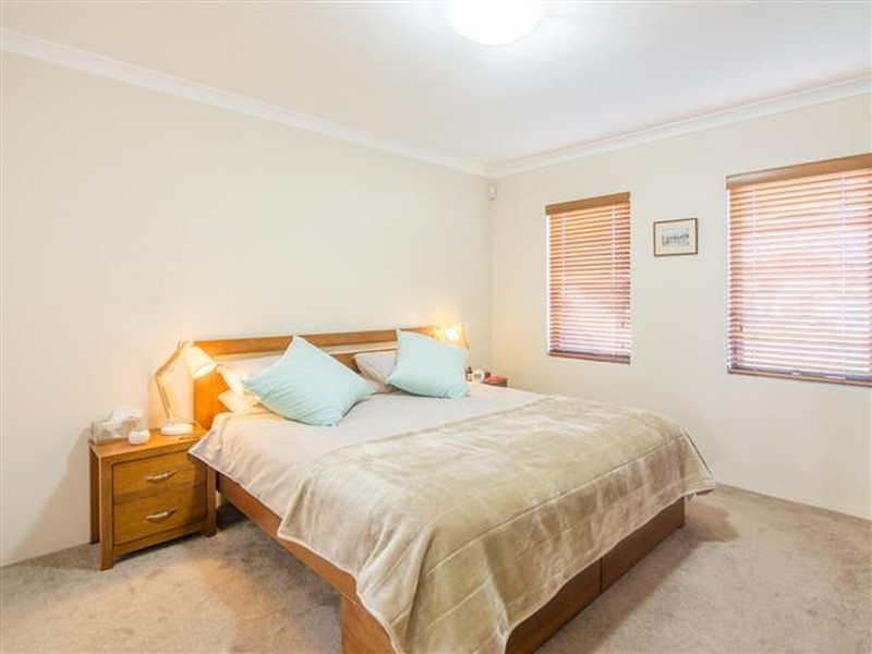 62 Carnegie Parade, Success WA 6164