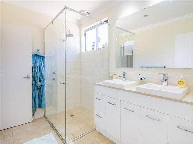 62 Carnegie Parade, Success WA 6164