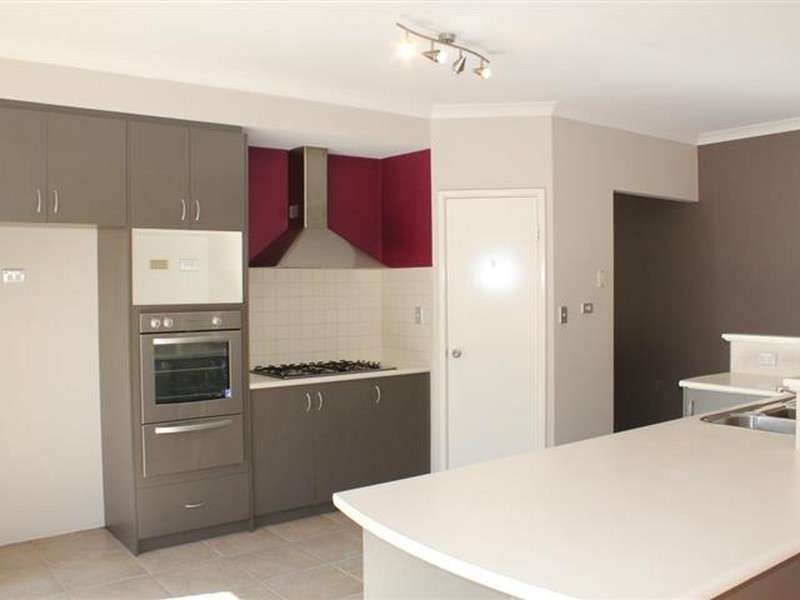 13 Friarbird Terrace, Beeliar WA 6164