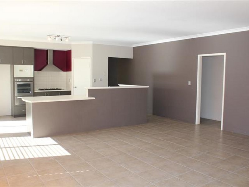 13 Friarbird Terrace, Beeliar WA 6164