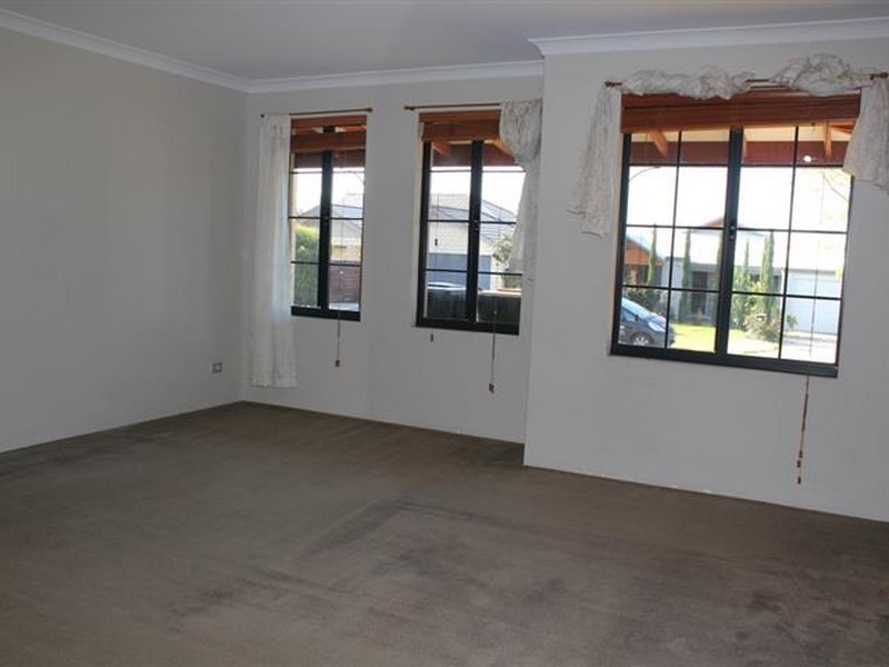 13 Friarbird Terrace, Beeliar WA 6164