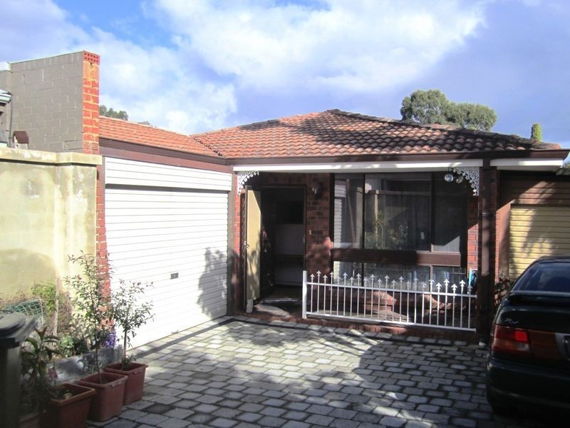 1 Beatrice Avenue, Shelley WA 6148