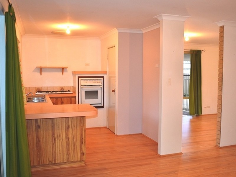 16b Brooksby Street, Melville WA 6156