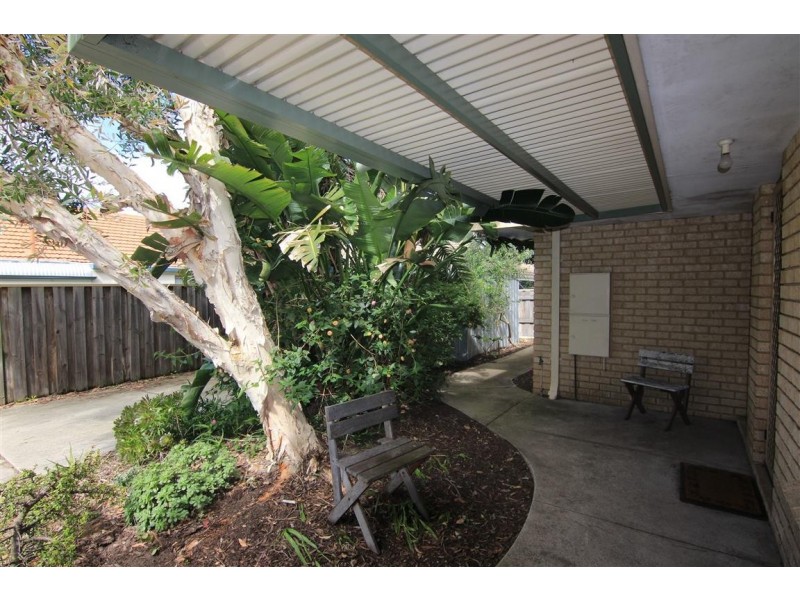 16b Brooksby Street, Melville WA 6156