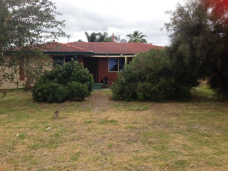 4 Hadlow Place, Thornlie WA 6108
