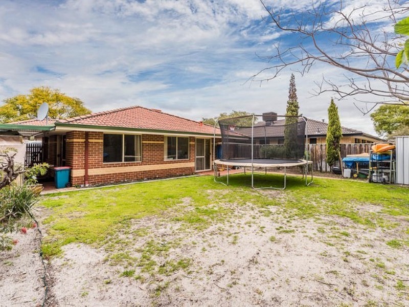 2 Steppe Court, Canning Vale WA 6155