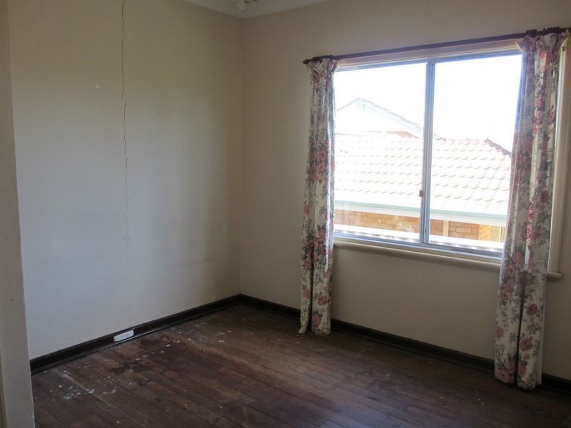 98 Archibald Street, Willagee WA 6156