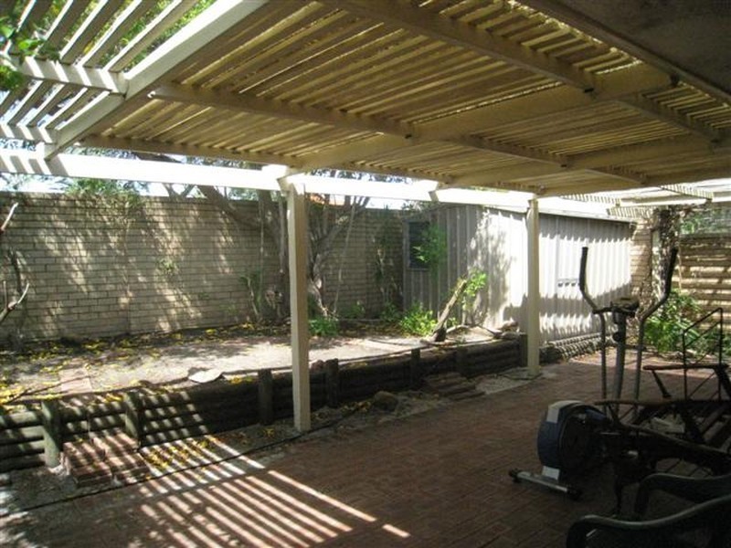 Unit 4/68 Tribute Street, Shelley WA 6148