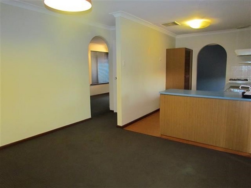 8 Azara Place, Parkwood WA 6147