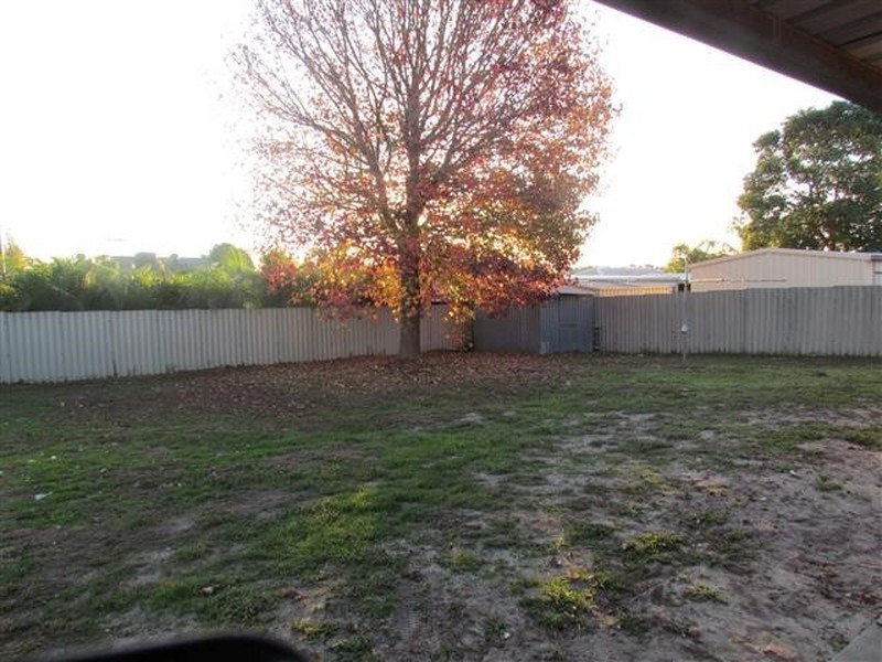 8 Azara Place, Parkwood WA 6147