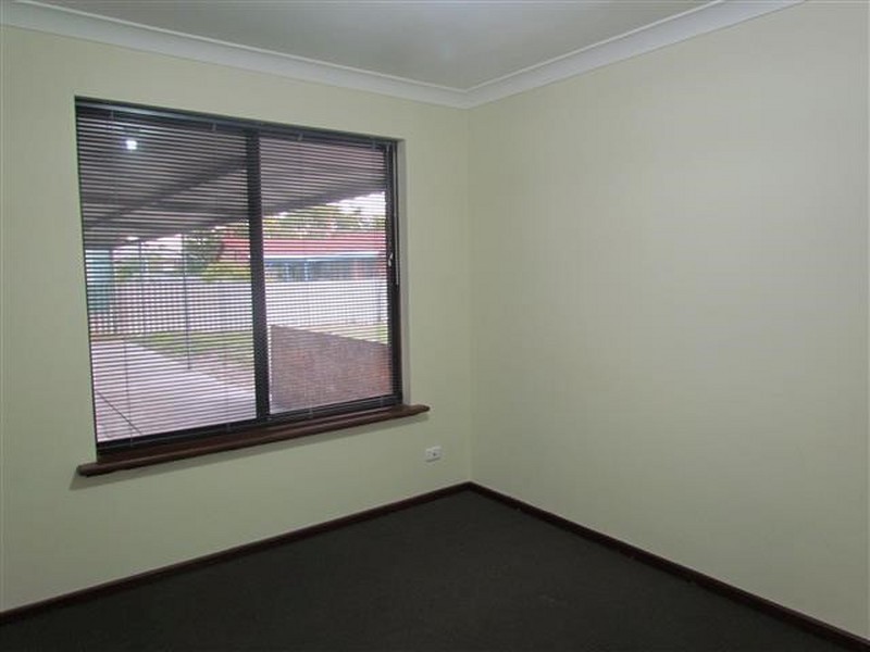 8 Azara Place, Parkwood WA 6147