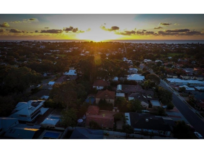 127A Cobb Street, Wembley Downs WA 6019