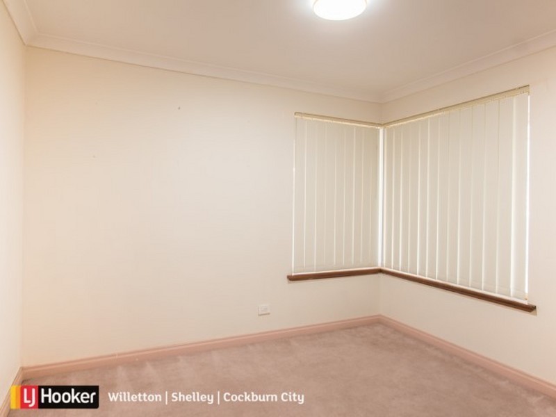 17 Murdoch Road, Thornlie WA 6108